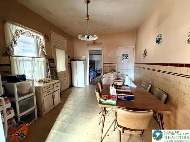 1826 washington Avenue, Northampton Boro, PA 18067