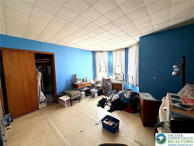 1826 washington Avenue, Northampton Boro, PA 18067