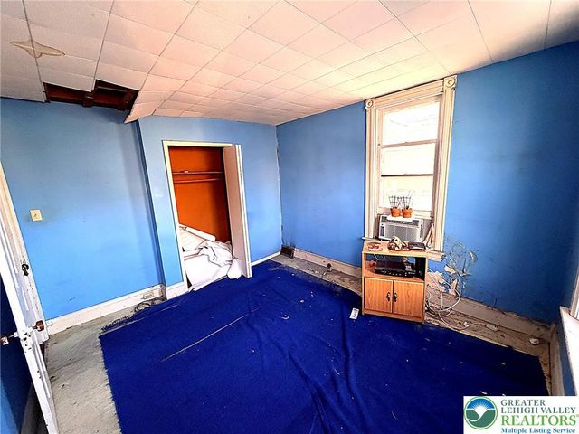 1826 washington Avenue, Northampton Boro, PA 18067