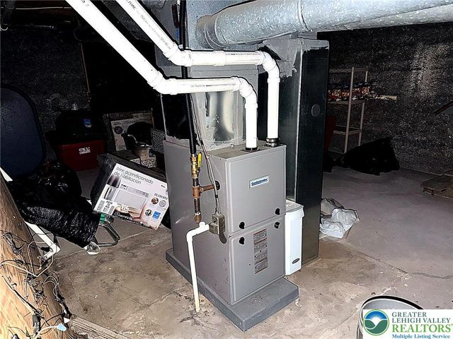 1826 washington Avenue, Northampton Boro, PA 18067