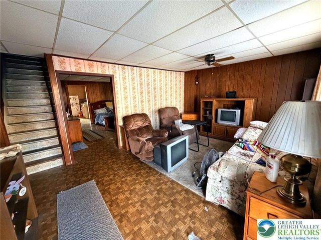 1826 washington Avenue, Northampton Boro, PA 18067