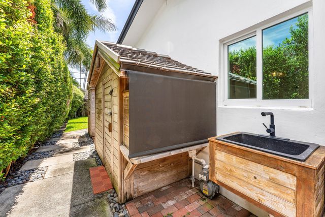 3420 NE 17th Terrace, Oakland Park, FL 33334