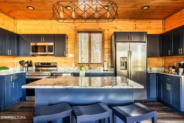 4164 Chamberlain Lane, Sevierville, TN 37862