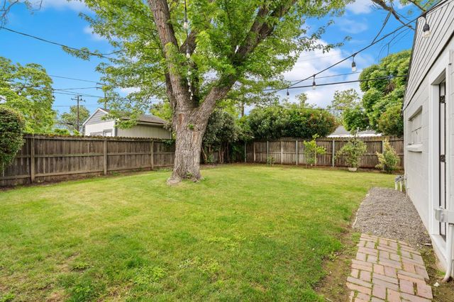 2368 Murieta Way, Sacramento, CA 95822