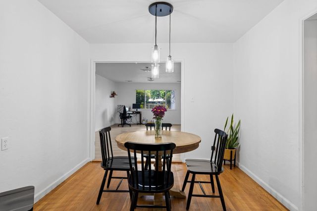 2368 Murieta Way, Sacramento, CA 95822