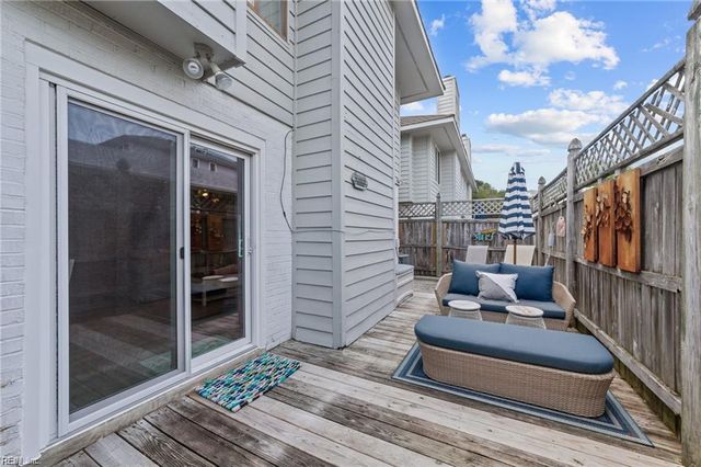 6907 Atlantic Ave Apt A, Virginia Beach, VA 23451