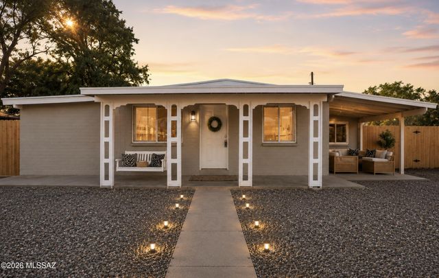 12611 N Hendricks Drive, Marana, AZ 85653