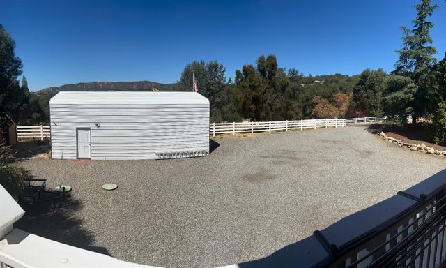 43319 Leach Road, Ahwahnee, CA 93601