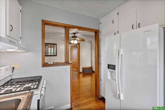 1104 N 45th Street, Omaha, NE 68132