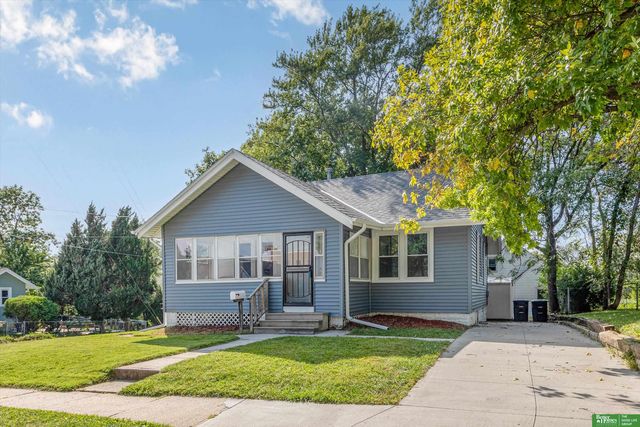 1104 N 45th Street, Omaha, NE 68132