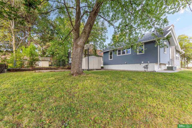 1104 N 45th Street, Omaha, NE 68132