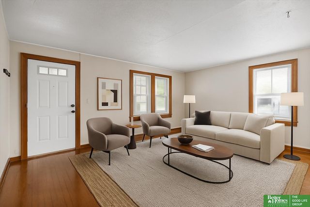 1104 N 45th Street, Omaha, NE 68132