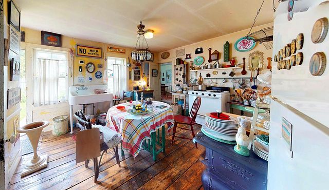 580 Commercial Street, Provincetown, MA 02657