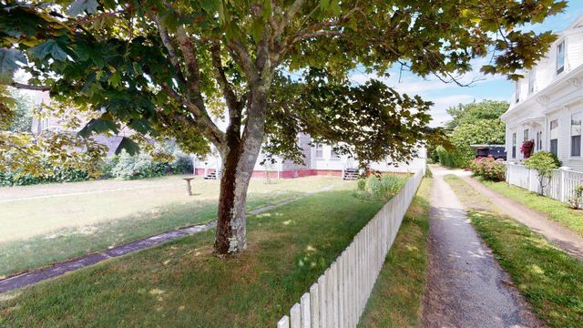 580 Commercial Street, Provincetown, MA 02657