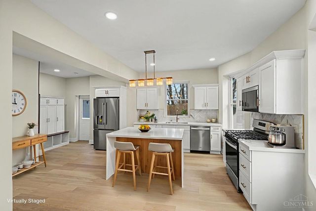 2548 Hackberry Street, Cincinnati, OH 45206