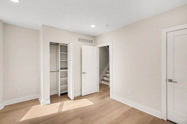 2548 Hackberry Street, Cincinnati, OH 45206