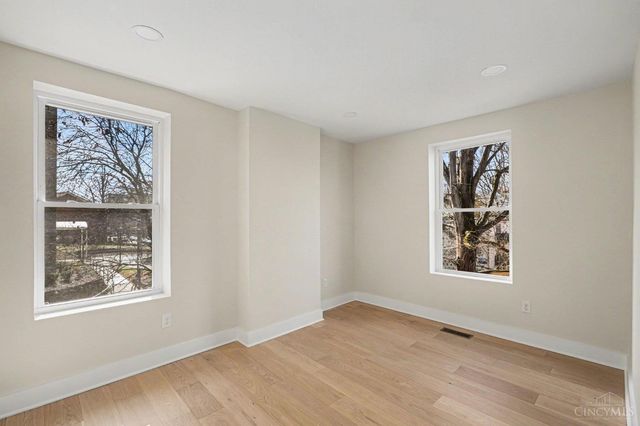 2548 Hackberry Street, Cincinnati, OH 45206