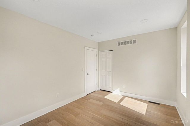 2548 Hackberry Street, Cincinnati, OH 45206