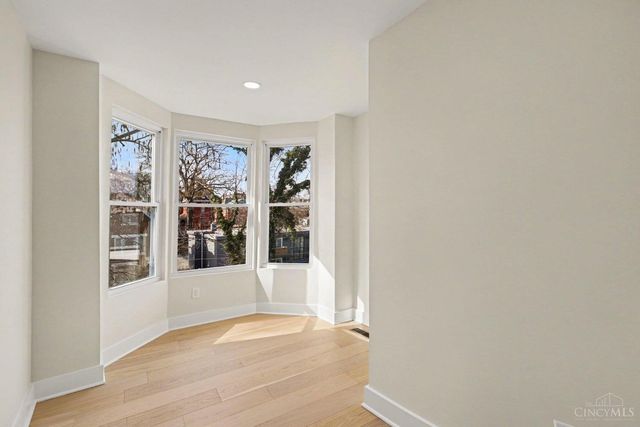 2548 Hackberry Street, Cincinnati, OH 45206