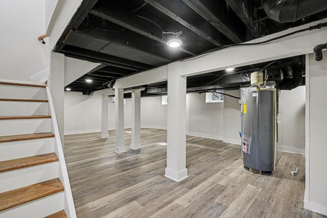 2548 Hackberry Street, Cincinnati, OH 45206