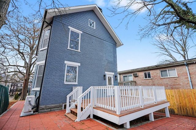 2548 Hackberry Street, Cincinnati, OH 45206