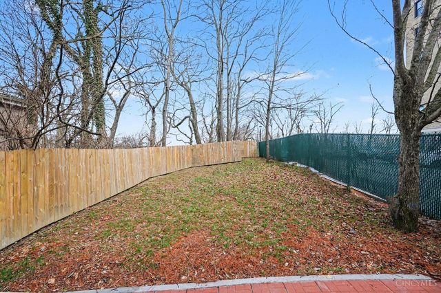 2548 Hackberry Street, Cincinnati, OH 45206