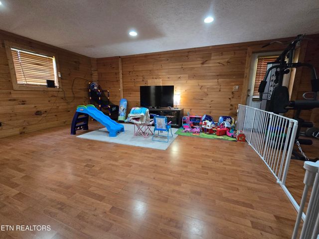 321 Cardwell Drive, Tazewell, TN 37879
