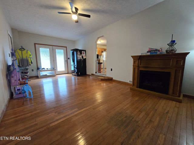 321 Cardwell Drive, Tazewell, TN 37879