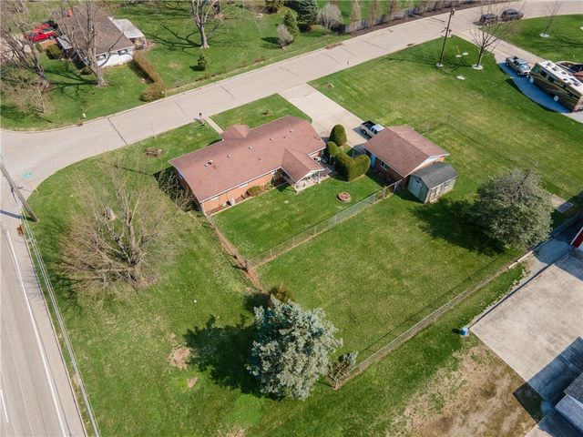 20 Boone Drive, Troy, OH 45373