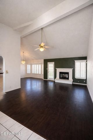 10739 WHITE SANDS Drive, El Paso, TX 79924