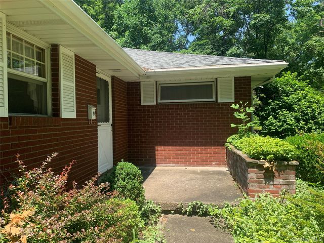 9 Dogwood Hill Road, Wappingers Falls, NY 12590