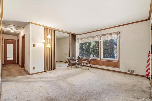 5845 W 37th Avenue, Denver, CO 80212