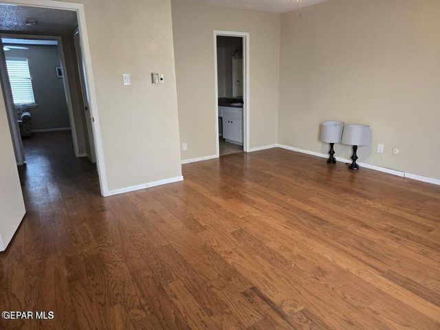 500 THUNDERBIRD Drive 116, El Paso, TX 79912