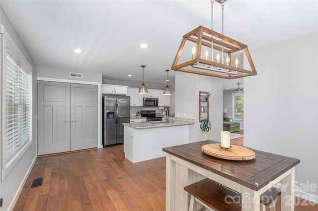 10 Hi Alta Avenue, Asheville, NC 28806