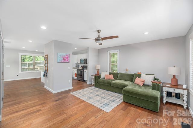 10 Hi Alta Avenue, Asheville, NC 28806
