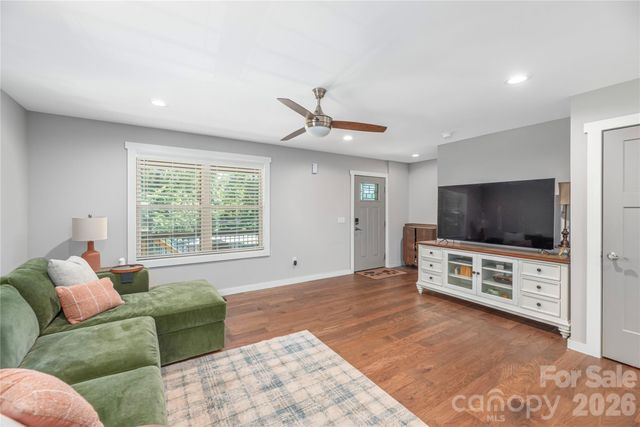 10 Hi Alta Avenue, Asheville, NC 28806