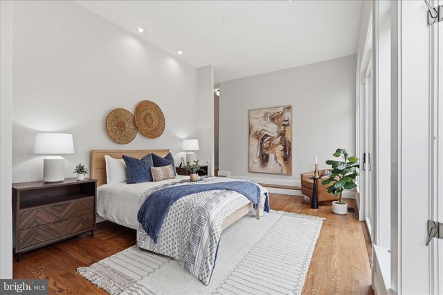 945 HICKORY RUN LN, Great Falls, VA 22066