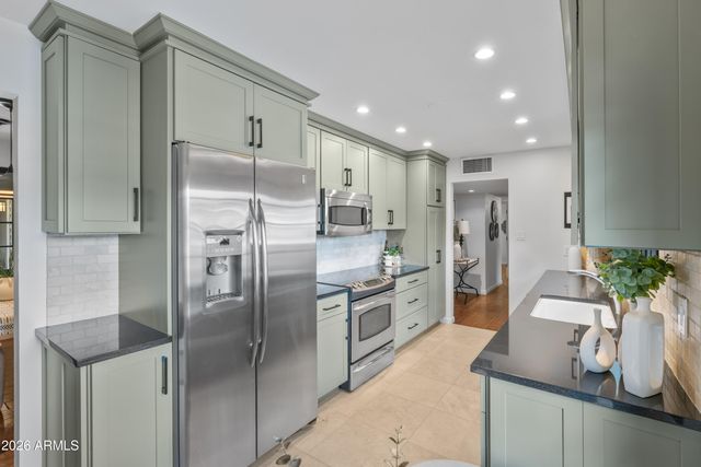 5334 N 32ND Place, Phoenix, AZ 85018