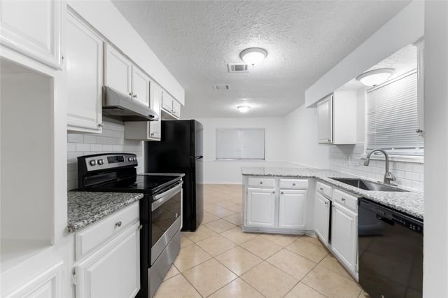 4927 Glendower Drive, Spring, TX 77373