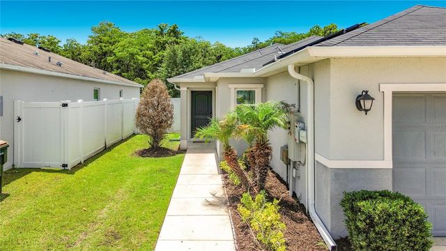 3040 LAKES CREST AVENUE, St Cloud, FL 34772