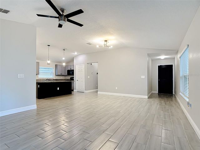 3040 LAKES CREST AVENUE, St Cloud, FL 34772