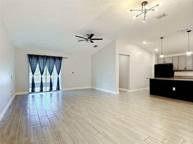3040 LAKES CREST AVENUE, St Cloud, FL 34772