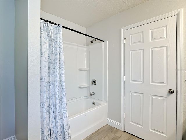 3040 LAKES CREST AVENUE, St Cloud, FL 34772