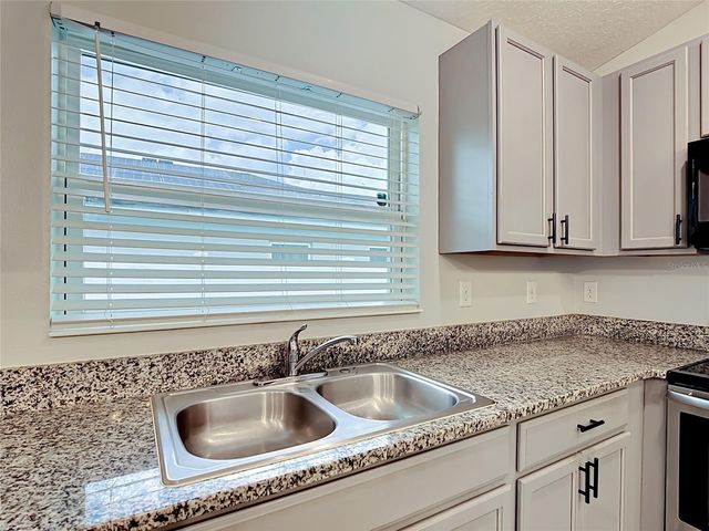 3040 LAKES CREST AVENUE, St Cloud, FL 34772