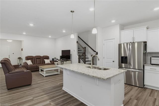 4020 Beckton Trail, Jamestown, NC 27282