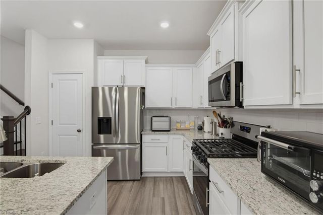4020 Beckton Trail, Jamestown, NC 27282