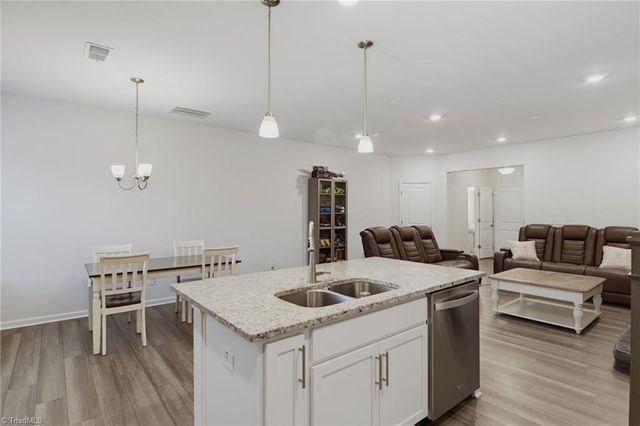 4020 Beckton Trail, Jamestown, NC 27282
