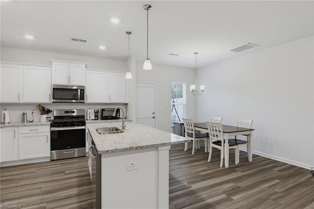 4020 Beckton Trail, Jamestown, NC 27282