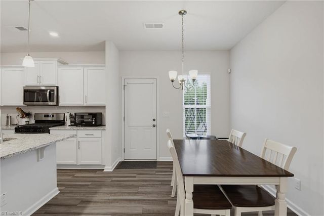 4020 Beckton Trail, Jamestown, NC 27282