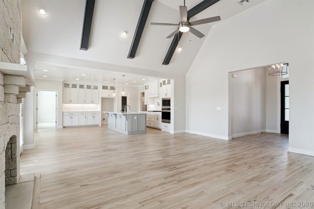 5502 E 174th Street S, Bixby, OK 74008